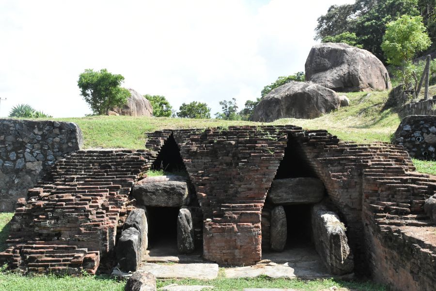 a place at dambana in sri lanka 